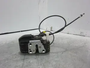 Foto de CERRADURA PUERTA DELANTERA IZQUIERDA NISSAN MICRA (K12E) referencia 80501BG10A