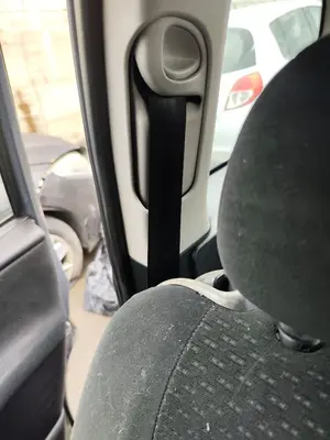 Foto de CINTURON SEGURIDAD TRASERO DERECHO OPEL ZAFIRA A 2.0 DTI (101 CV / 74 KW)