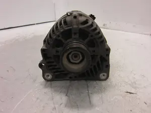 Foto de ALTERNADOR VOLKSWAGEN POLO III (6N1) 1.4  (60 CV / 44 KW) referencia 2541815C