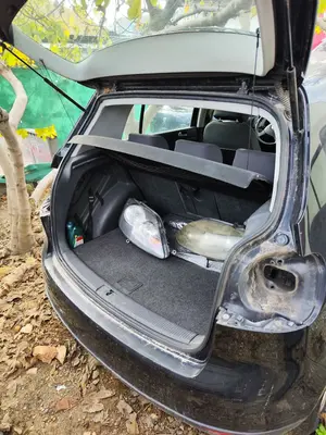 Foto de GOMAS CONTORNO PUERTA VOLKSWAGEN GOLF PLUS V (5M1) 1.9 TDI (105 CV / 77 KW)