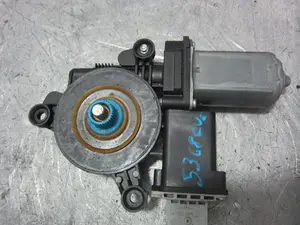 Foto de MOTOR ELEVALUNAS TRASERO IZQUIERDO ALFA ROMEO GIULIETTA (191) 2.0 JTDM CAT (175 CV / 129 KW) referencia 5000884