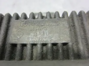 Foto de CAJA PRECALENTAMIENTO RENAULT CLIO III referencia 7700115078 foto 3