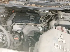 Foto de CENTRALITA MOTOR UCE MITSUBISHI GRANDIS (NA0W) 2.0 DI-D CAT (136 CV / 100 KW)