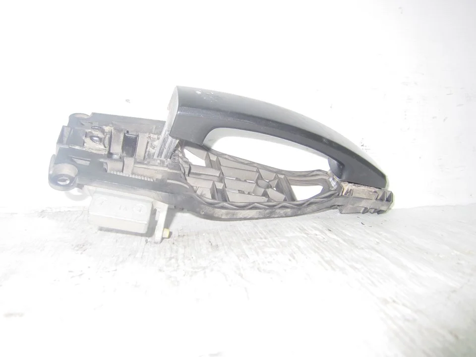 Foto de MANETA EXTERIOR DELANTERA IZQUIERDA OPEL ASTRA H BERLINA 1.7 16V CDTI (101 CV / 74 KW) referencia 24463523