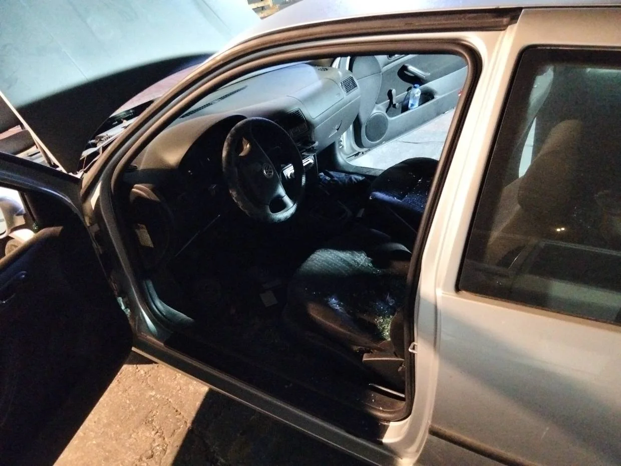 Foto de GOMAS CONTORNO PUERTA VOLKSWAGEN GOLF IV BERLINA (1J1)(10.1997)