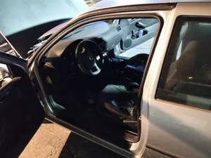 Foto de GOMAS CONTORNO PUERTA VOLKSWAGEN GOLF IV BERLINA (1J1)(10.1997)