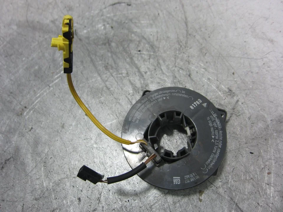 Foto de ANILLO AIRBAG OPEL ASTRA G BERLINA 1.6 (75 CV / 55 KW) referencia 90588757