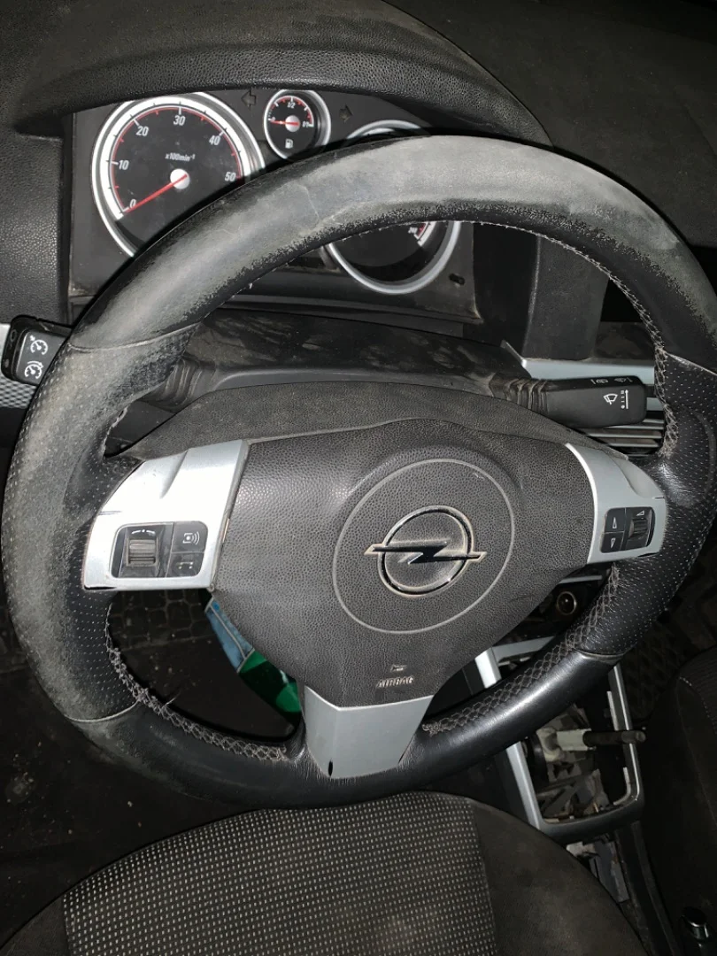 Foto de ANILLO AIRBAG OPEL ASTRA H CARAVAN 1.9 16V CDTI CAT (Z 19 DTH / LRD) (150 CV / 110 KW)