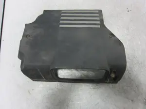 Foto de TAPA MOTOR BMW SERIE 3 BERLINA (E46) 3.0 24V Turbodiesel CAT (184 CV / 135 KW) referencia 137122469950
