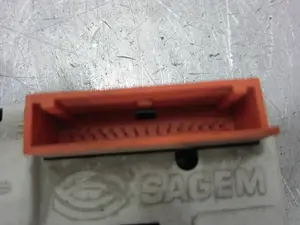 Foto de PANTALLA MULTIFUNCION RENAULT CLIO II FASE I (B/CB0) referencia P7700436307A foto 4