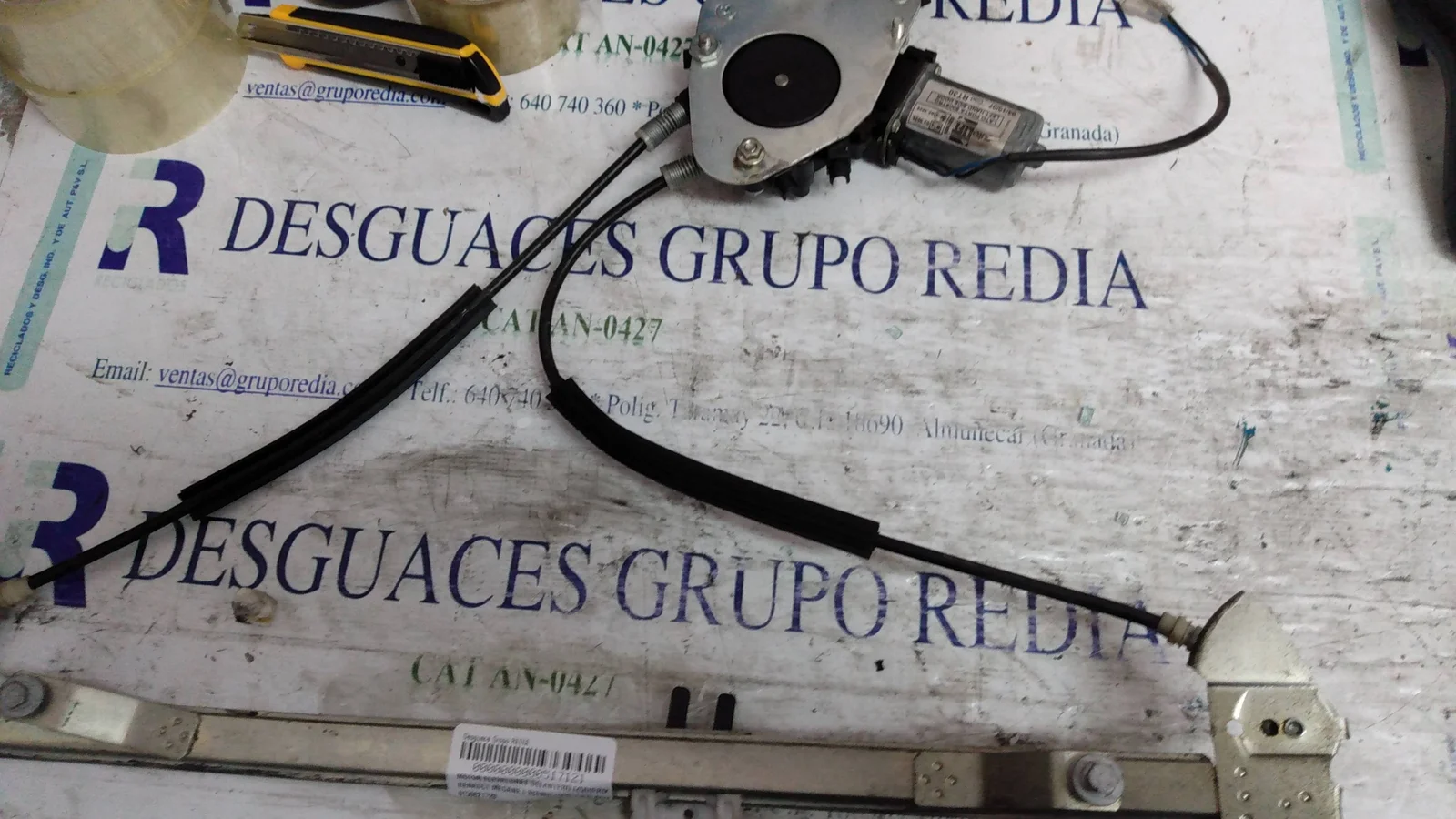Foto de ELEVALUNAS DELANTERO IZQUIERDO RENAULT MEGANE I SCENIC (JA0) 1.9 Turbodiesel (90 CV / 66 KW) referencia 0130821720