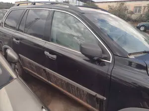 Foto de PUERTA DELANTERA DERECHA VOLVO XC90 2.4 Diesel CAT (185 CV / 136 KW)