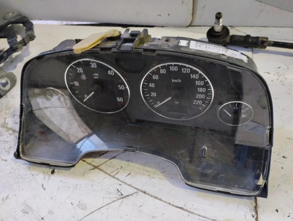 Foto de CUADRO INSTRUMENTOS OPEL ASTRA G BERLINA referencia 24461768JU