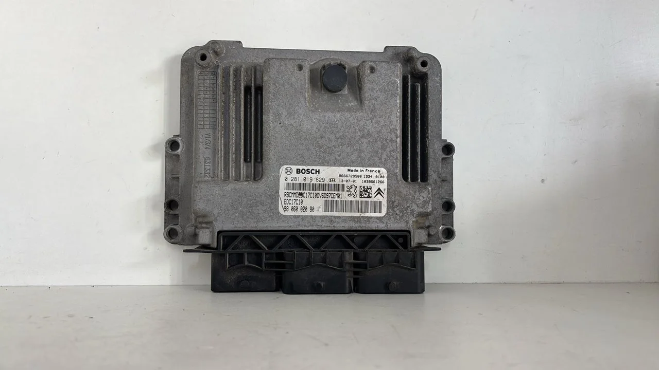 Foto de CENTRALITA MOTOR UCE CITROEN C3 referencia 0 281 019 829