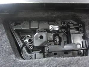 Foto de MANETA INTERIOR TRASERA IZQUIERDA PORSCHE MACAN (95BA) referencia 95B837019 foto 3
