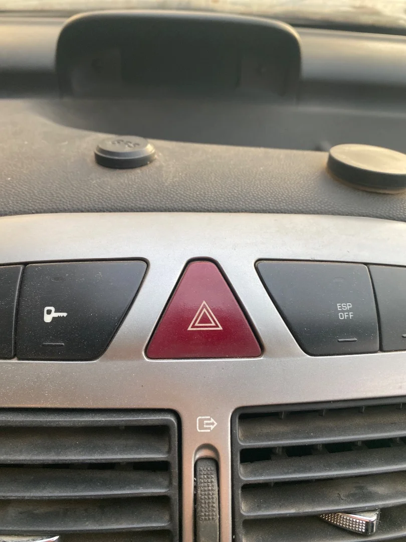 Foto de WARNING PEUGEOT 307 BREAK / SW (S1)(04.2002) 2.0 16V HDi FAP CAT (RHR / DW10BTED4) (136 CV / 100 KW)