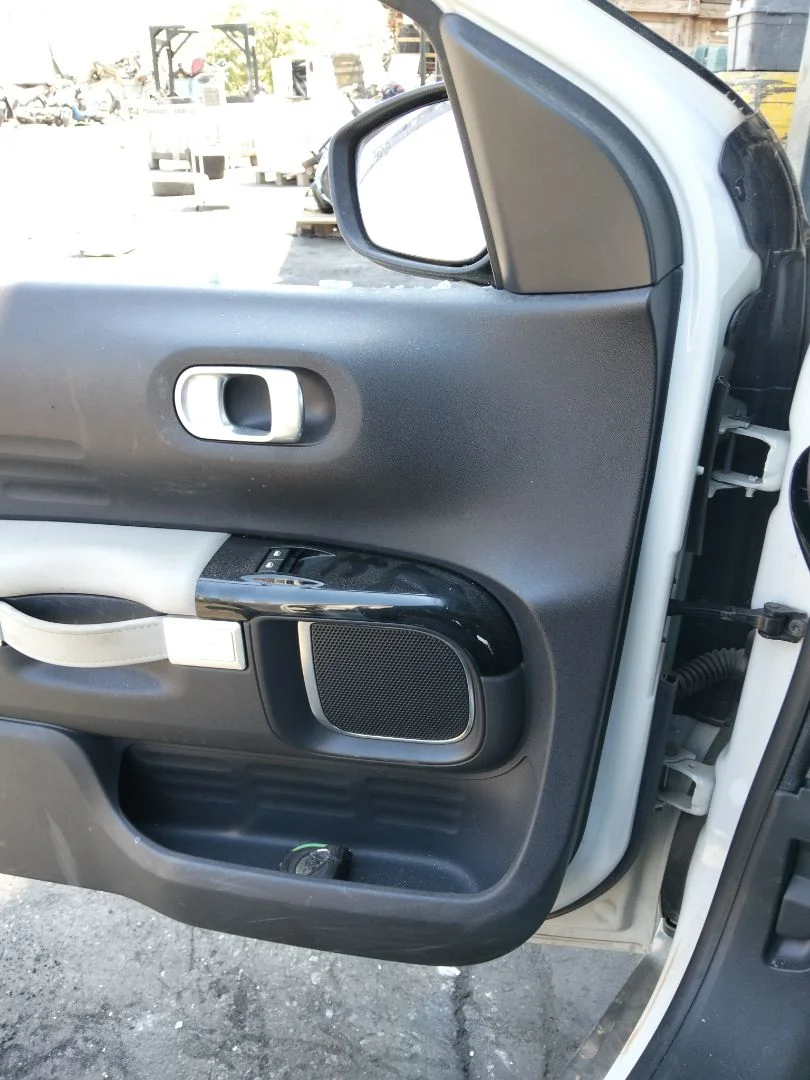 Foto de CENTRALITA CONFORT CITROEN C4 CACTUS 1.2 12V VTi (82 CV / 60 KW)