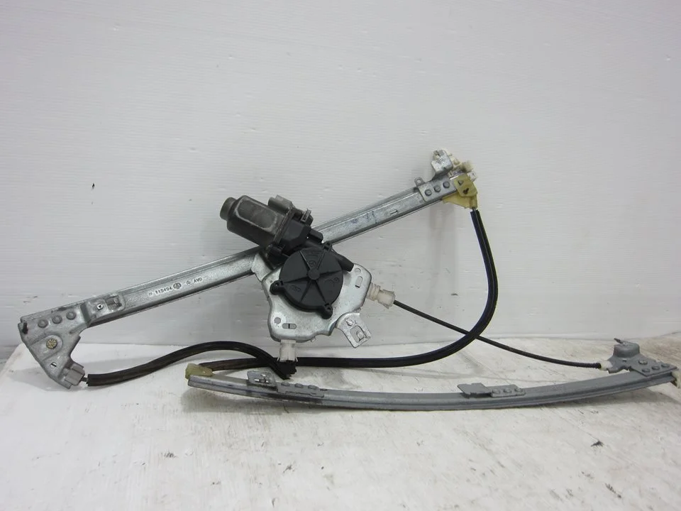 Foto de ELEVALUNAS DELANTERO DERECHO CITROEN XSARA BERLINA 1.4 (75 CV / 55 KW) referencia 400679T1