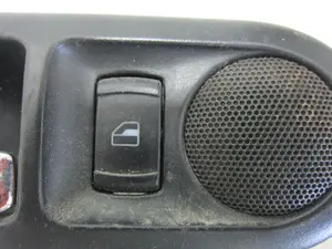 Foto de MANETA INTERIOR TRASERA IZQUIERDA CHRYSLER STRATUS JX CABRIO 2.5 CAT (163 CV / 120 KW) referencia 1J4839113 foto 2