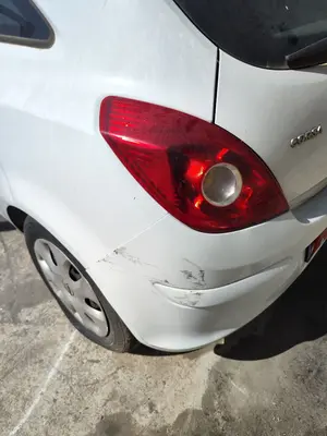 Foto de PILOTO TRASERO IZQUIERDO OPEL CORSA D 1.3 16V CDTI (75 CV / 55 KW) referencia 93189092 foto 2