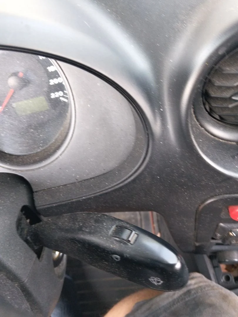 Foto de MANDO LIMPIA SEAT CORDOBA BERLINA (6L2) 1.9 SDI (64 CV / 47 KW)