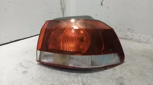 Foto de PILOTO TRASERO DERECHO VOLKSWAGEN GOLF VI (5K1)(10.2008) 2.0 TDI DPF (170 CV / 125 KW) referencia 5K0945096M