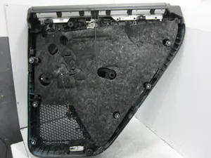 Foto de GUARNECIDO PUERTA TRASERA IZQUIERDA PORSCHE CAYENNE (TIPO 92A) referencia 7P5867211 foto 4