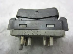 Foto de INTERRUPTOR MERCEDES-BENZ CLASE 124 (BM 124) BERLINA 3.0 CAT (180 CV / 132 KW) referencia 1298207610 foto 2