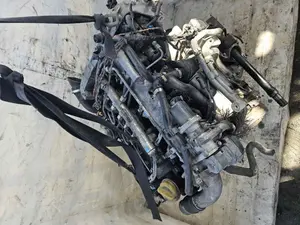 Foto de MOTOR COMPLETO OPEL ASTRA H BERLINA referencia Z19DTH foto 3