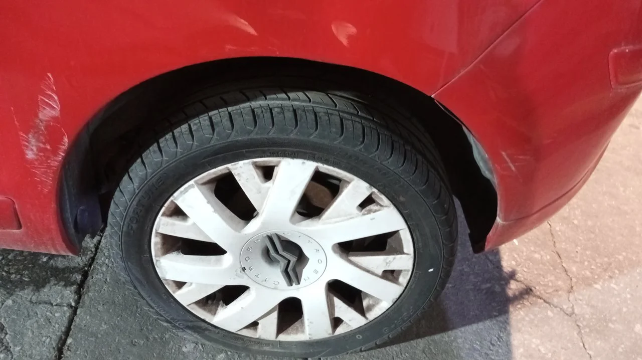 Foto de PASO RUEDA TRASERO IZQUIERDO CITROEN C4 COUPE 1.6 HDi CAT (9HY / DV6TED4) (109 CV / 80 KW) referencia 9658517580