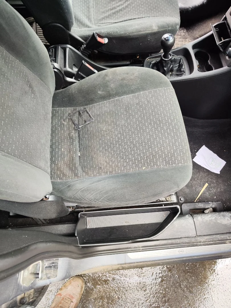 Foto de ASIENTO DELANTERO DERECHO OPEL ZAFIRA A 2.0 DTI (101 CV / 74 KW)