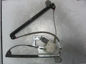 Foto de ELEVALUNAS DELANTERO DERECHO BMW SERIE 5 BERLINA (E39) 3.0 24V Turbodiesel CAT (184 CV / 135 KW) referencia 8252392 foto 2