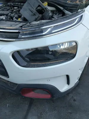 Foto de FARO IZQUIERDO CITROEN C4 CACTUS 1.2 12V VTi (82 CV / 60 KW) referencia 9800901380 foto 3
