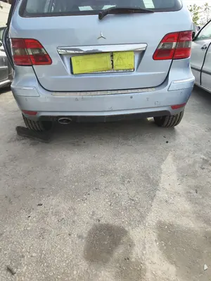 Foto de PARAGOLPES TRASERO MERCEDES-BENZ CLASE B (BM 245) 2.0 CDI CAT (109 CV / 80 KW)