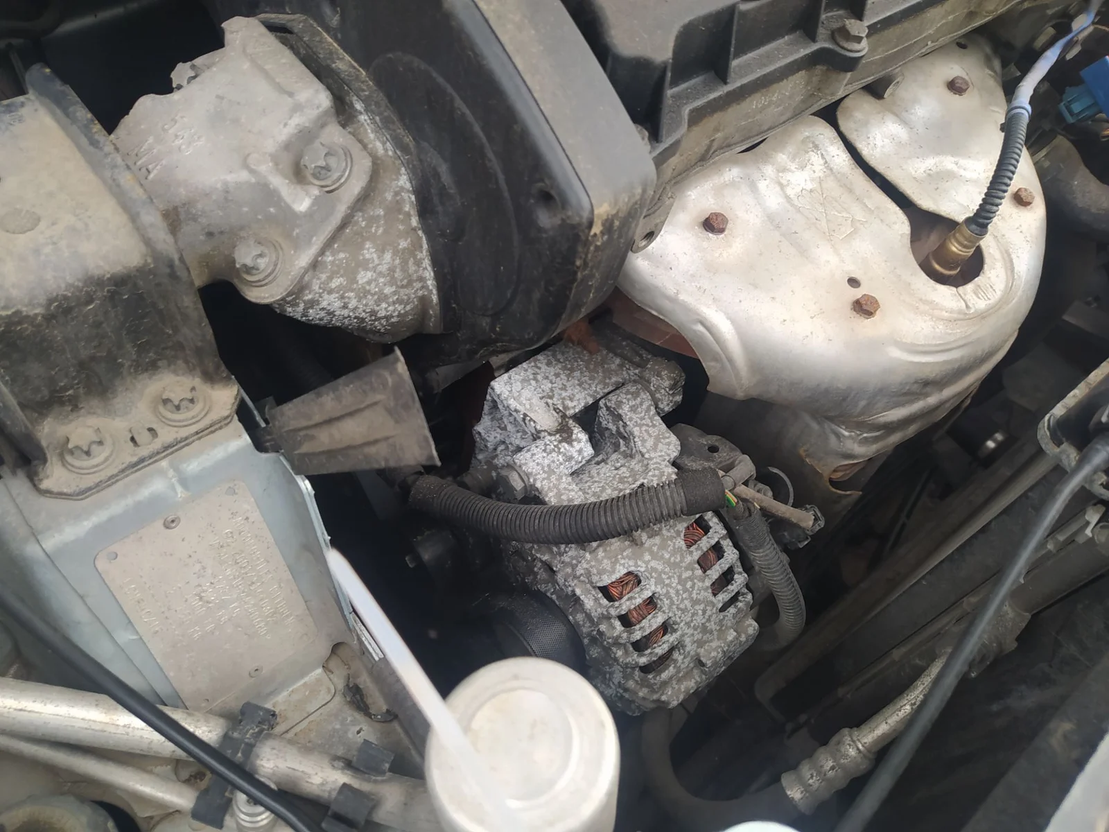 Foto de ALTERNADOR CITROEN XSARA PICASSO 1.6 16V HDi (90 CV / 66 KW) referencia 5705NH