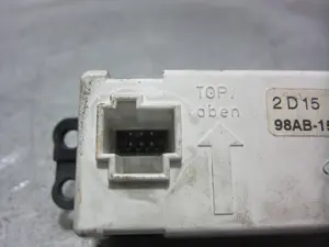 Foto de PANTALLA MULTIFUNCION FORD FOCUS BERLINA (CAK) 1.6 16V CAT (101 CV / 74 KW) referencia 98AB15000CCW foto 2