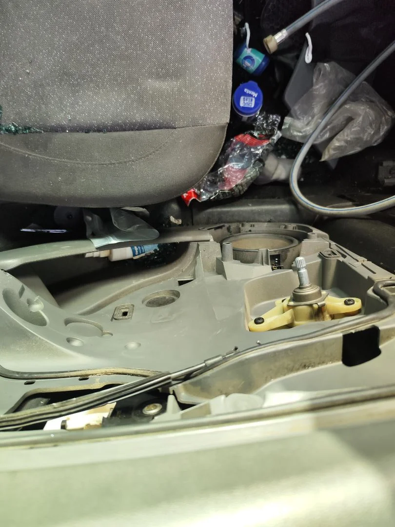 Foto de ELEVALUNAS TRASERO DERECHO SEAT ALTEA (5P1) 1.9 TDI (105 CV / 77 KW) referencia 5P0839462