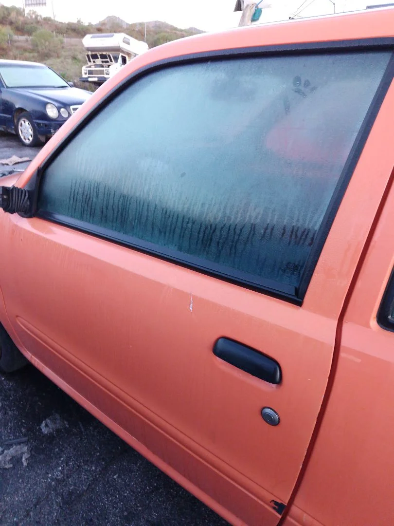 Foto de PUERTA DELANTERA IZQUIERDA FIAT SEICENTO (187) 1.1 (54 CV / 40 KW) referencia 0051785602