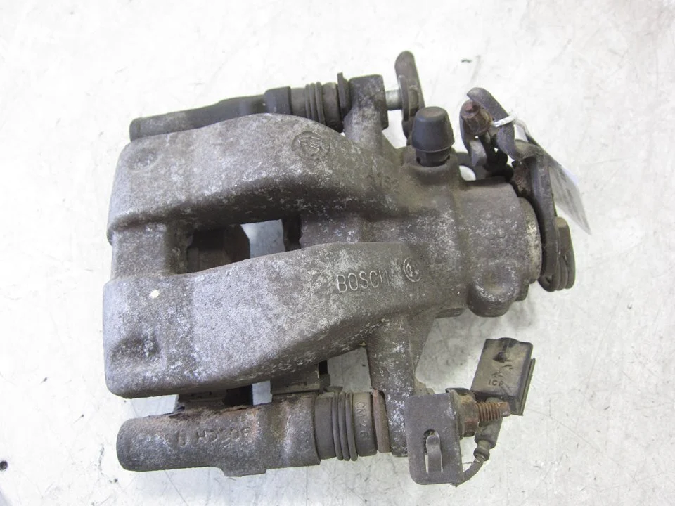 Foto de PINZA DE FRENO TRASERA IZQUIERDA LANCIA DELTA (181) 1.6 Diesel CAT (120 CV / 88 KW) referencia 0204Y01611