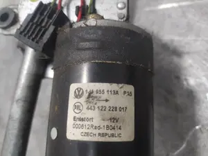 Foto de MOTOR LIMPIA DELANTERO VOLKSWAGEN GOLF IV BERLINA (1J1)(10.1997) 1.9 TDI (116 CV / 85 KW) referencia 1J1955113A foto 2
