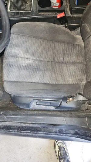 Foto de ASIENTO DELANTERO IZQUIERDO VOLKSWAGEN PASSAT VARIANT (3C5) 2.0 TDI (140 CV / 103 KW) foto 2