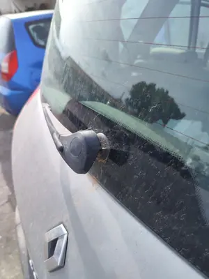 Foto de MOTOR LIMPIA TRASERO RENAULT SCENIC II (JM) 1.9 dCi Diesel (120 CV / 88 KW)