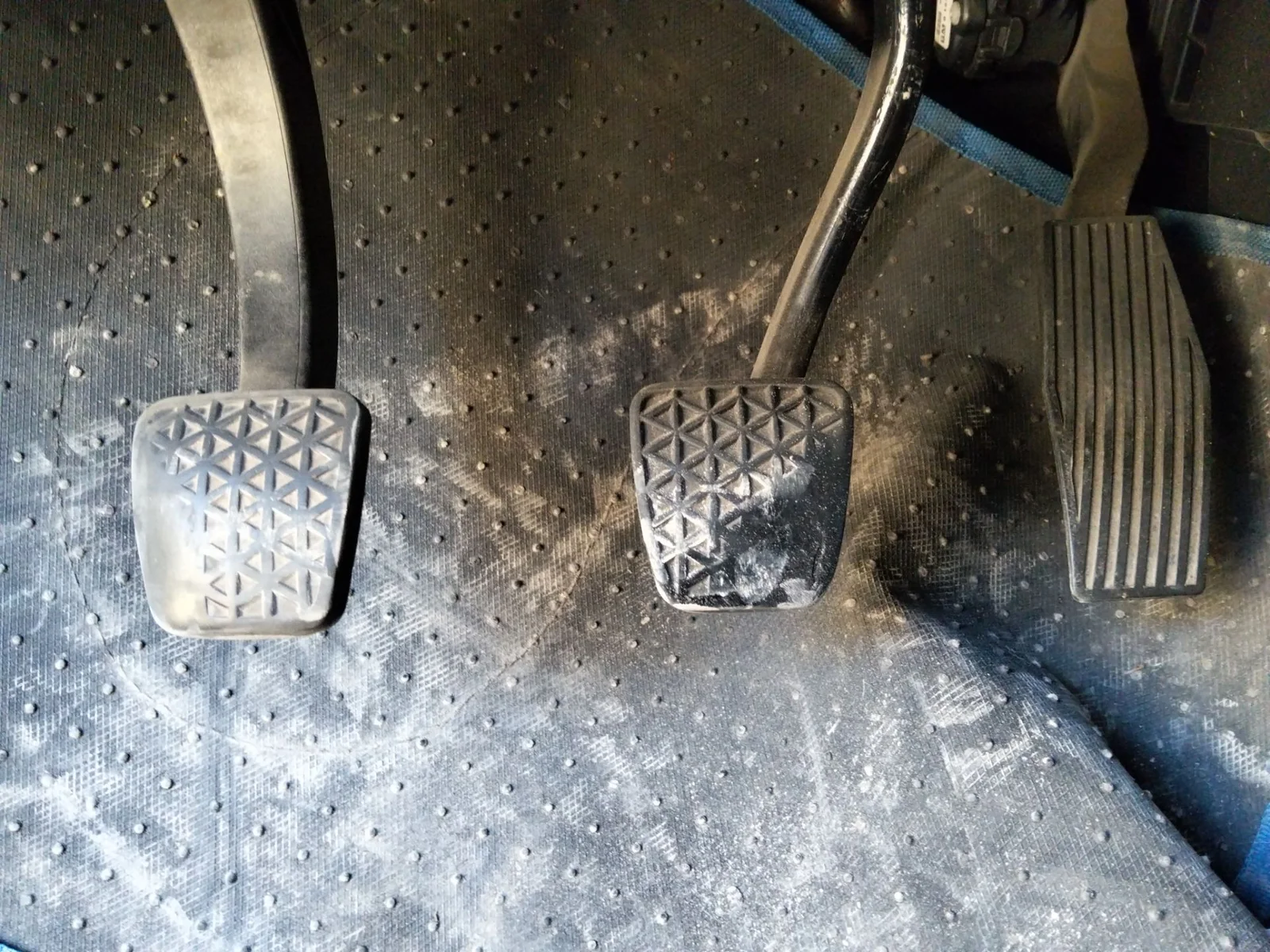 Foto de PEDAL EMBRAGUE OPEL ASTRA H BERLINA
