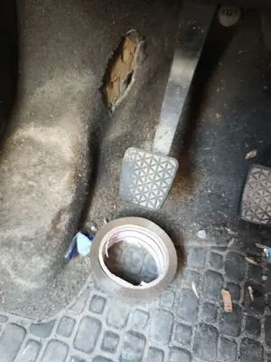 Foto de PEDAL EMBRAGUE OPEL ZAFIRA A 2.0 DTI (101 CV / 74 KW)