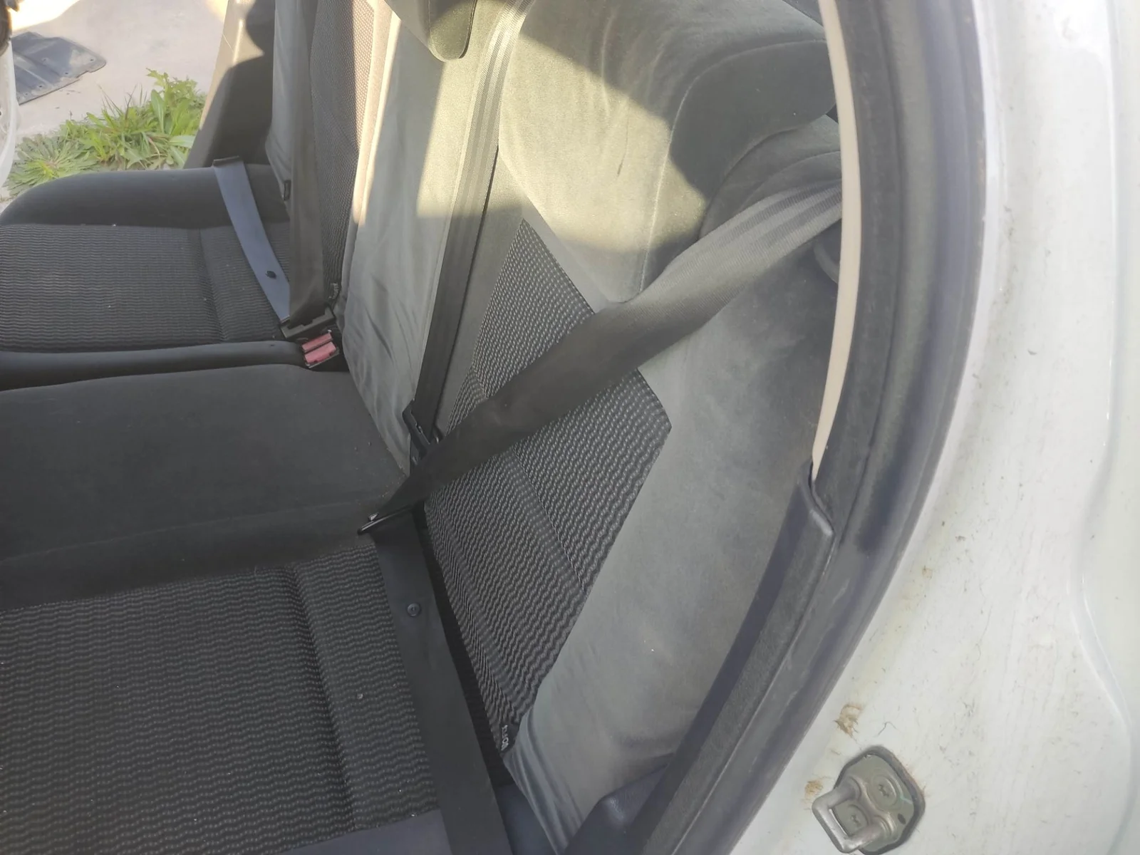 Foto de CINTURON SEGURIDAD TRASERO IZQUIERDO PEUGEOT 207 1.6 HDi FAP CAT (9HZ / DV6TED4) (109 CV / 80 KW)