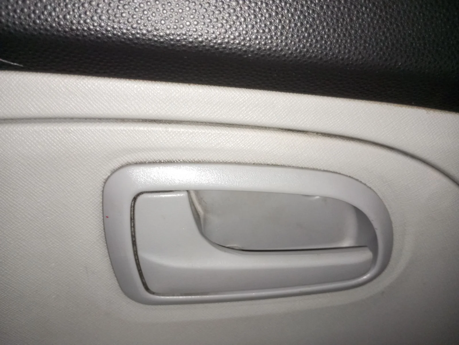 Foto de MANETA INTERIOR DELANTERA IZQUIERDA KIA PICANTO (SA) 1.1 CAT (65 CV / 48 KW) referencia 8261007000ED