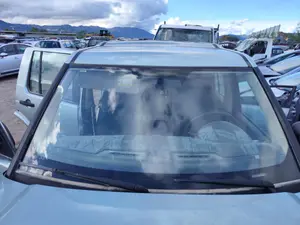 Foto de PARABRISAS LAND ROVER DISCOVERY 2.7 Td V6 CAT (190 CV / 140 KW) foto 2