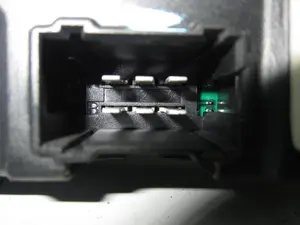 Foto de MOTOR ELEVALUNAS DELANTERO DERECHO RENAULT LAGUNA III BERLINA 2.0 dCi Diesel CAT (131 CV / 96 KW) referencia 80730000 foto 3