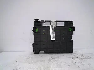 Foto de CAJA RELES / FUSIBLES PEUGEOT 307 (S1)(04.2001) 1.4 HDi (68 CV / 50 KW) referencia 9650664180 foto 2