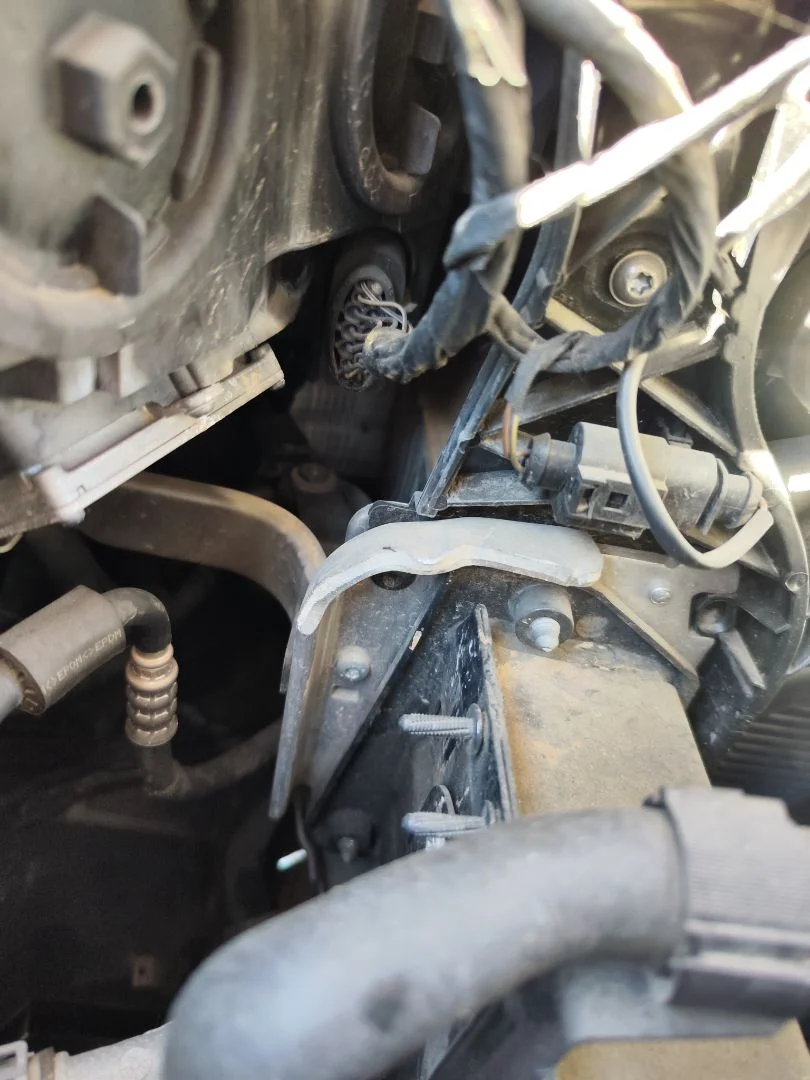 Foto de INTERCOOLER AUDI A6 AVANT (4GD) 2.0 16V TDI (190 CV / 140 KW) referencia 4G0145805N